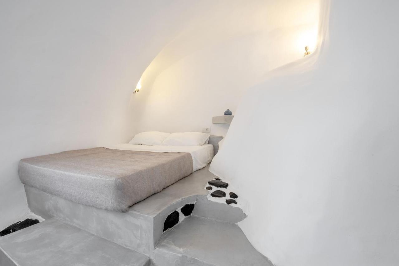 Deltami Santorini Apartman Pírgosz Kültér fotó