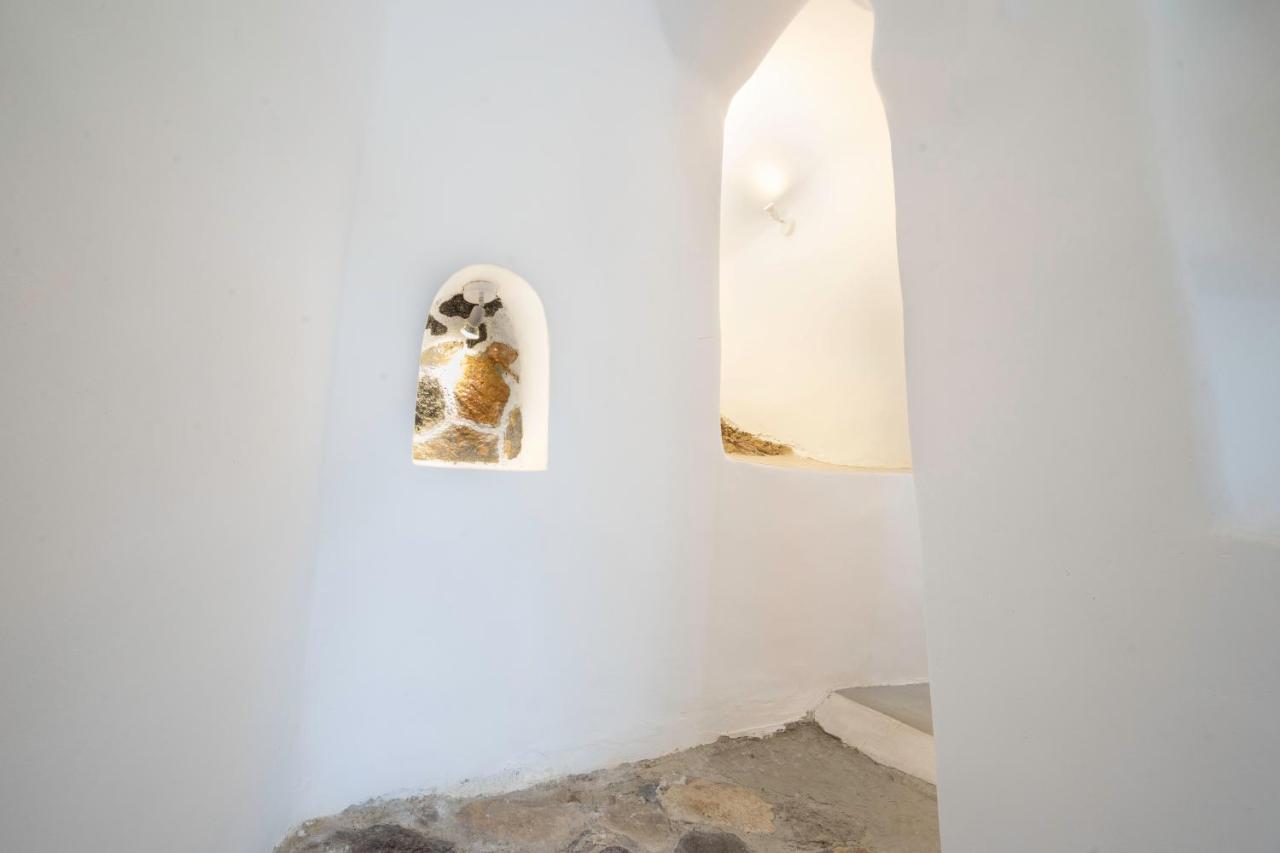 Deltami Santorini Apartman Pírgosz Kültér fotó