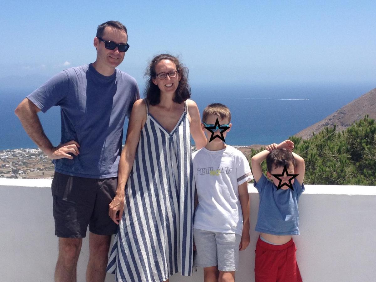 Deltami Santorini Apartman Pírgosz Kültér fotó