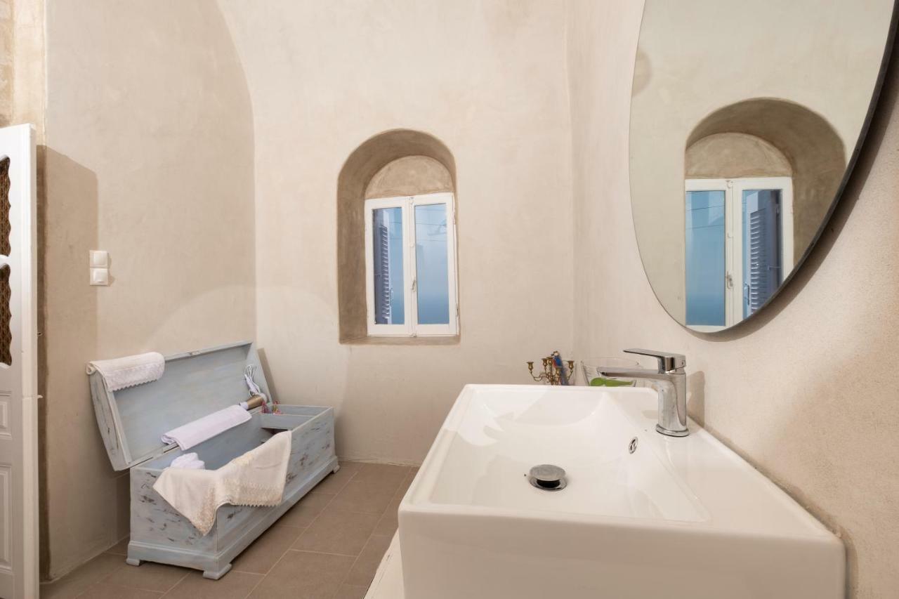 Deltami Santorini Apartman Pírgosz Kültér fotó